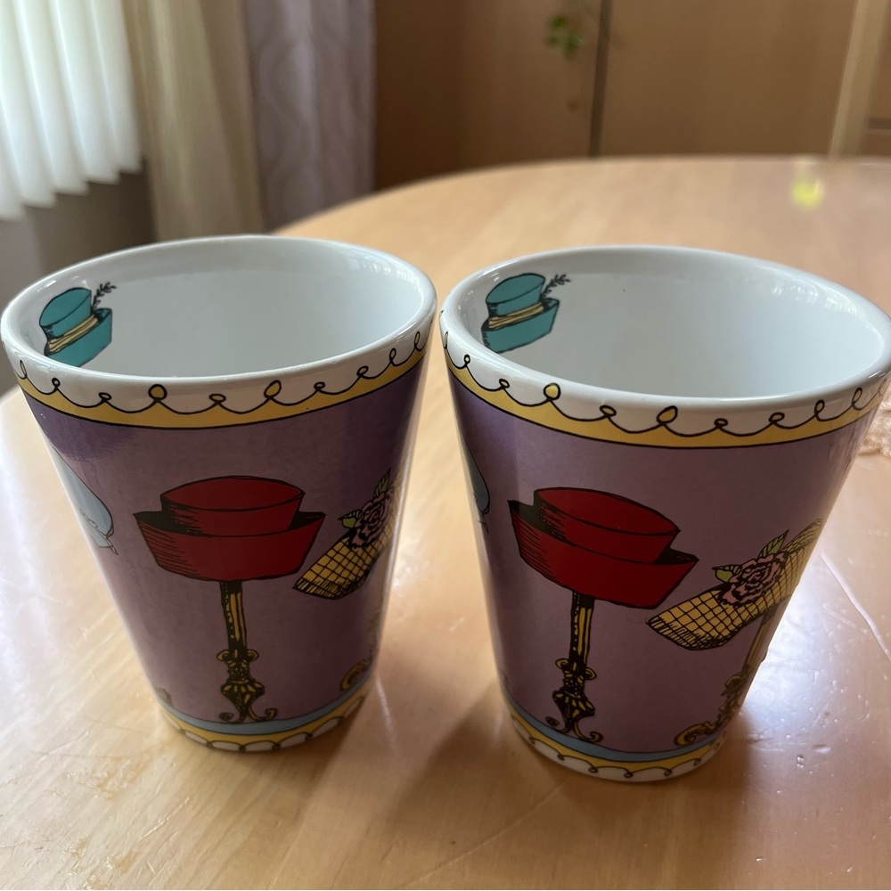 For hats lovers - two cups for your favorite tea or coffee